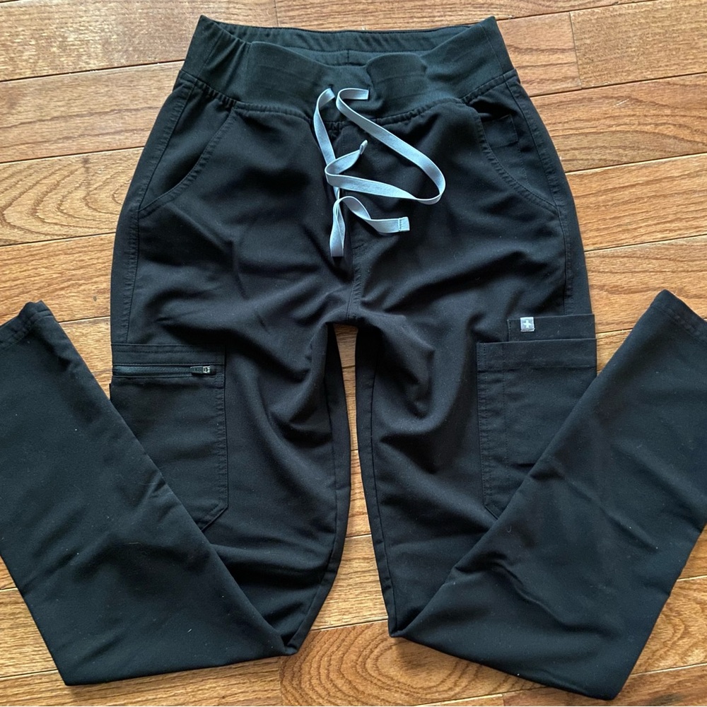 Women’s Figs Scrubs Pants Straight Leg Black Small / S Tall